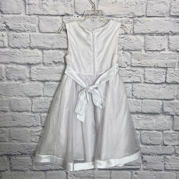 Rare Editions White Polka Dot Sleeveless Formal Dress size 5